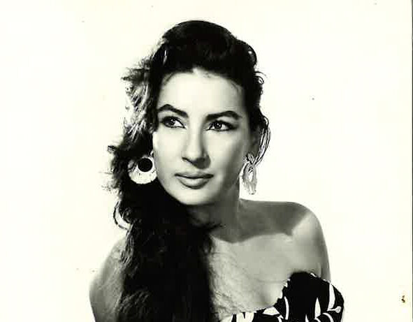 Retrato de la mezzosoprano Belén Amparán, ópera mexicana del siglo XX.